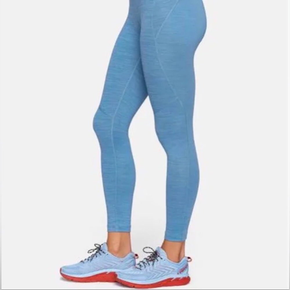 Outdoor Voices blue leggings TechSweat material size XS